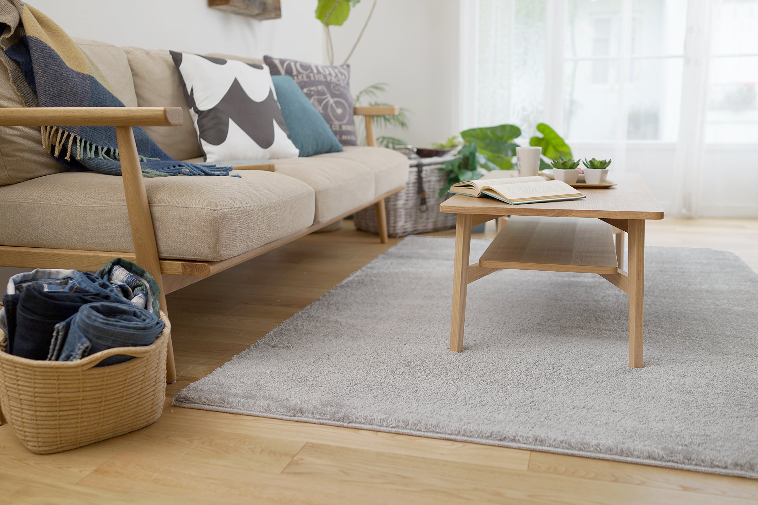 Amazon｜スミノエ(Suminoe) ラグ シルバー 140×200cm 防炎 防ダニ